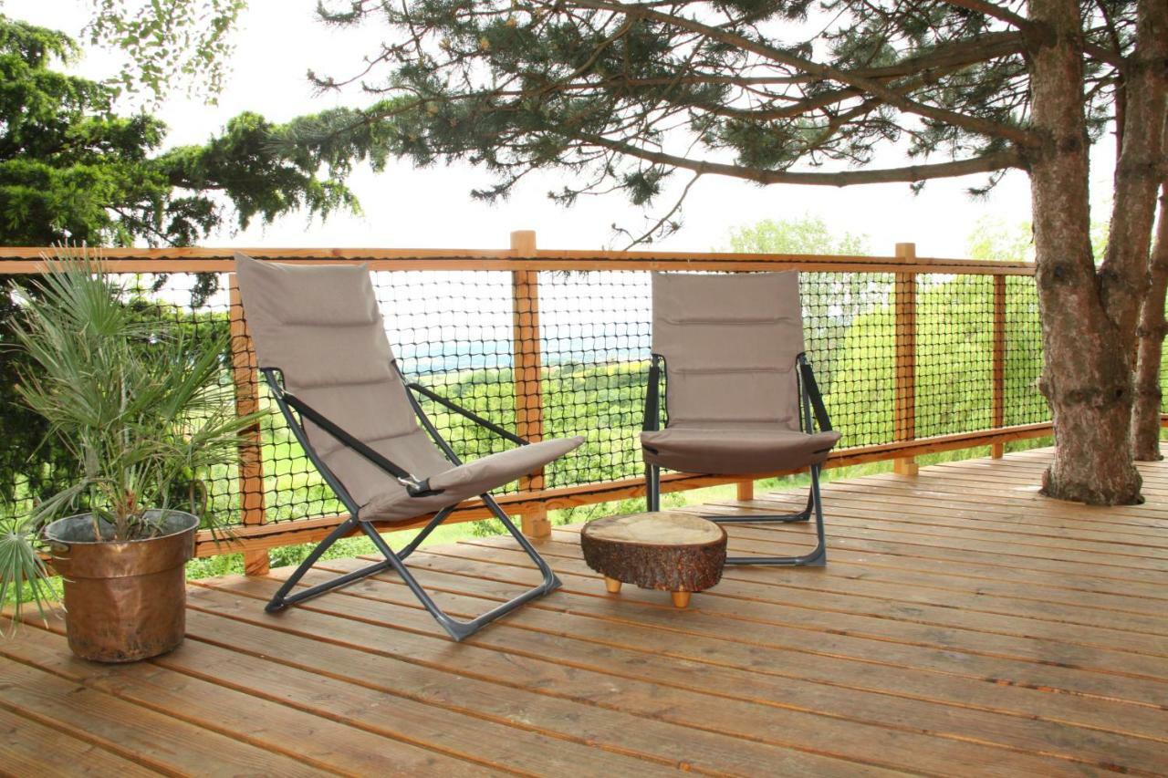 L'Etournelle - Cabane Perchee Chaussan Exteriör bild
